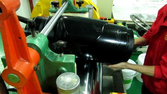 開(kāi)煉機(jī)混煉 開(kāi)煉機(jī)混煉