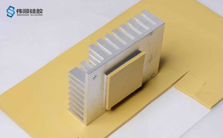 導(dǎo)熱硅膠片介紹,導(dǎo)熱硅膠片怎么用,哪種導(dǎo)熱硅膠片好用 導(dǎo)熱硅膠片介紹,導(dǎo)熱硅膠片怎么用,哪種導(dǎo)熱硅膠片好用