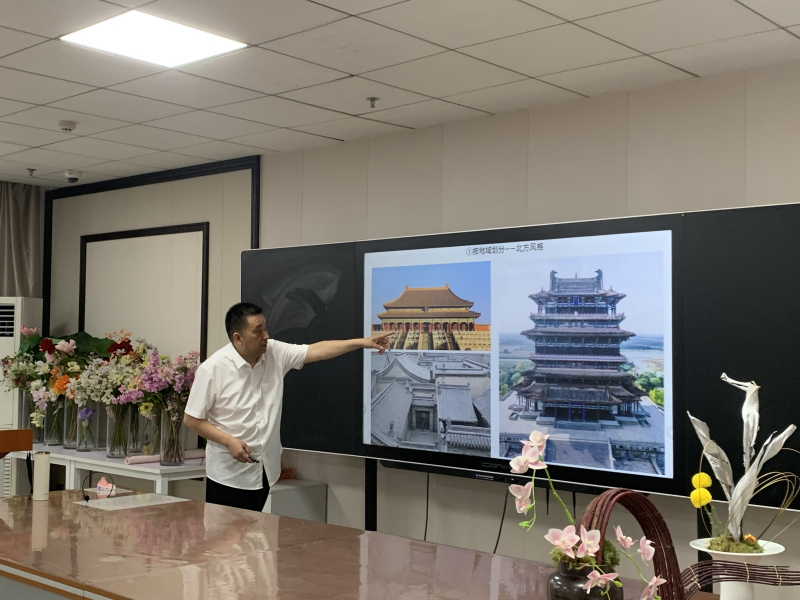 5.1聘請古建非遺傳承人給學(xué)生講座_副本.png